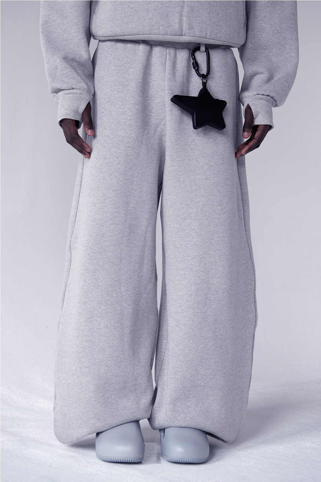 [MARCH PRE ORDER] Above Cloud Baggy Sweatpants V1 - Gray