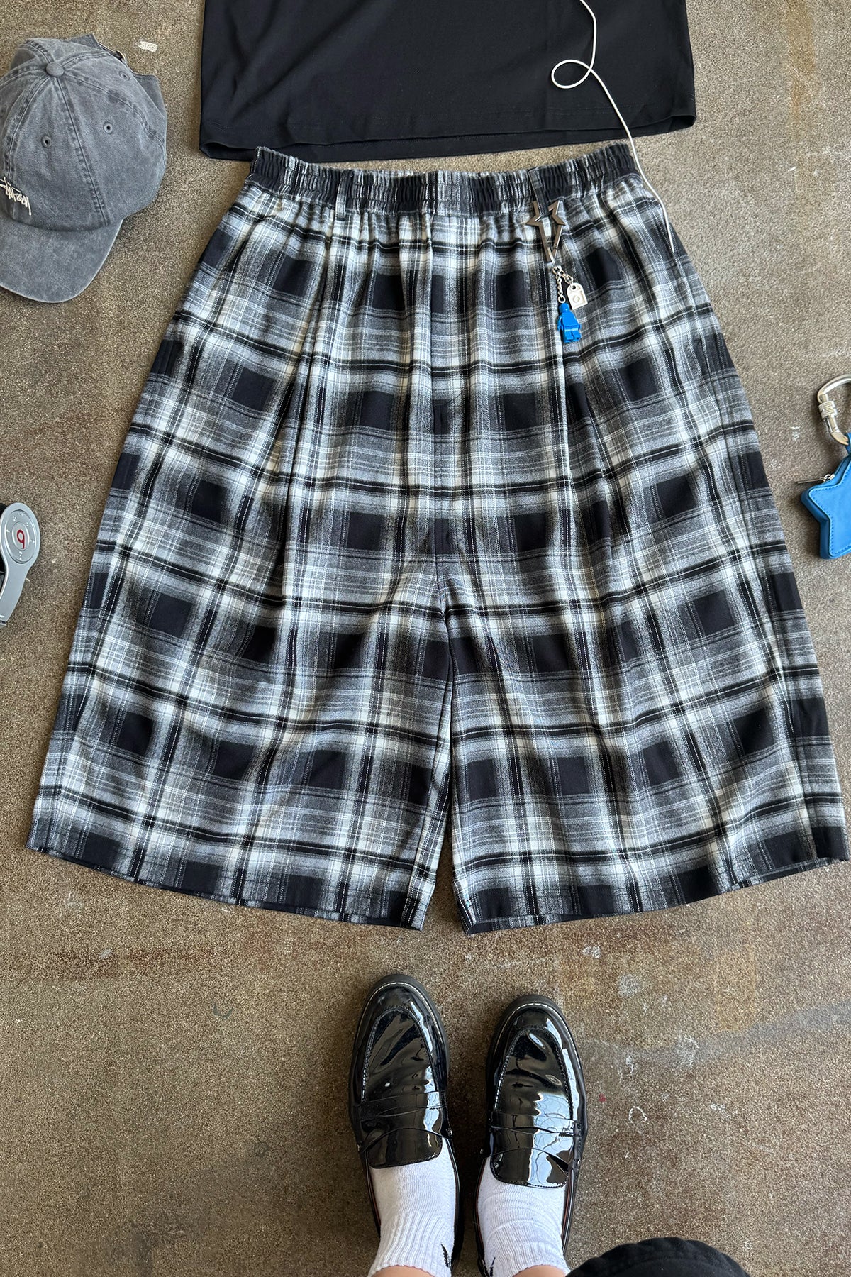 Plaid Chillin Shorts - Black