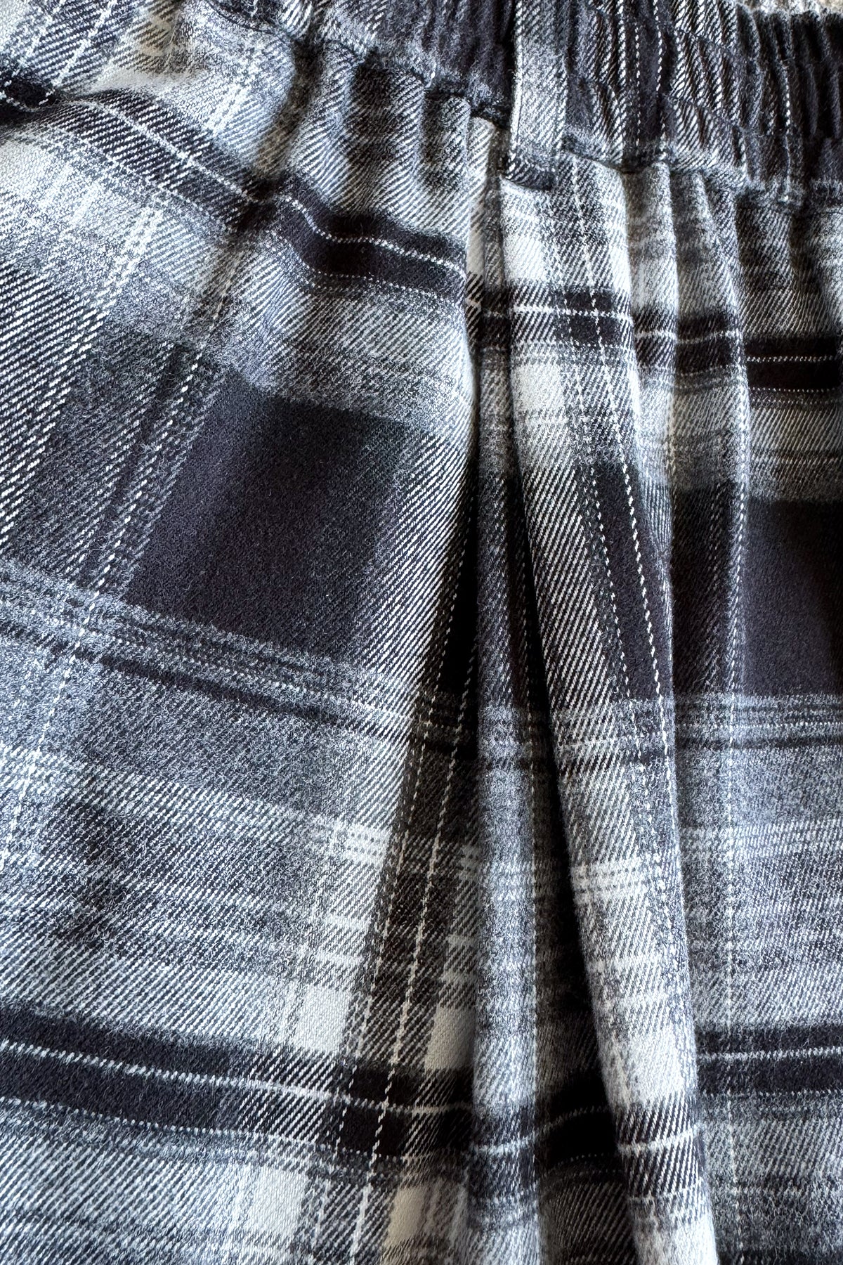 Plaid Chillin Shorts - Black
